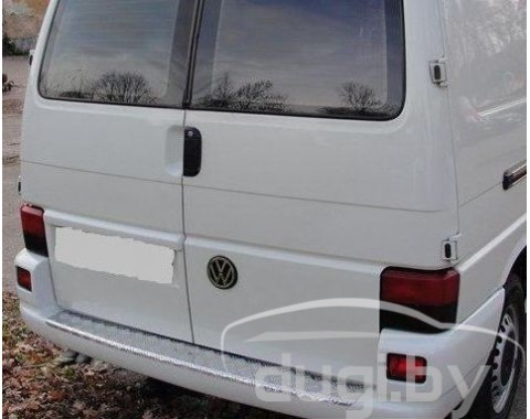 Хром накладка на задний бампер (нерж.) для Transporter T4